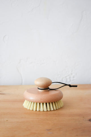 Beech Wood Body Brush w/ Round Handle & Leather Tie